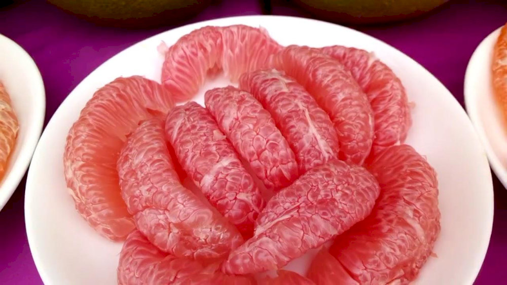 Bưởi đỏ Tân Lạc 